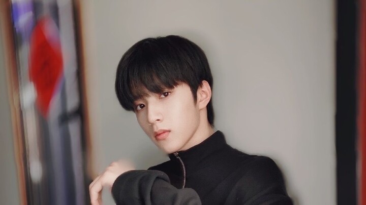 Not only Wang Jiaer covers his chest! Times Youth League's Liu Yaowen has become a master of male vi