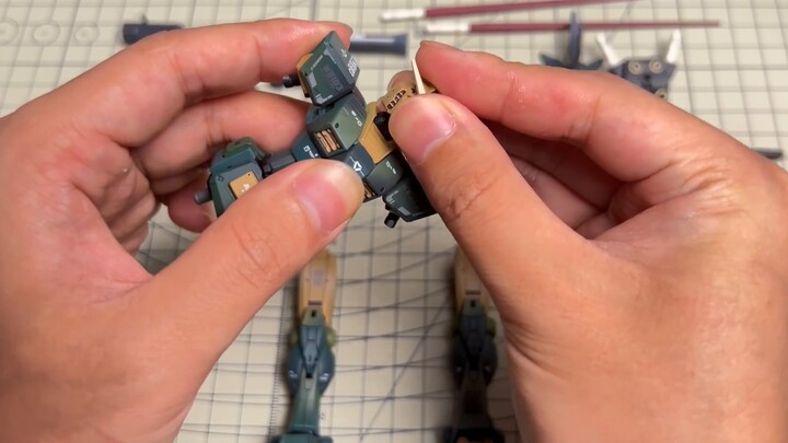 Surpassing the world's original Gundam land battle color spraying example HG Gundam