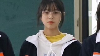 "Kinh nghiệm theo đuổi nữ sinh giỏi nhất trường trung học của tôi"