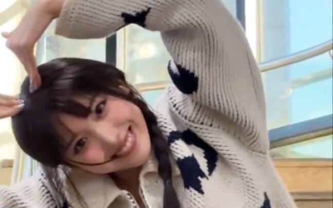 【NMIXX جيوو】تحدي أطفل كلب في التاريخ