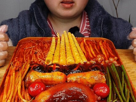 Musim semi pasti harus makan sayuran liar! Akar kuping terlipat, paku-pakuan, dan rebung musim semi!