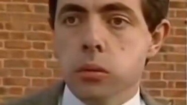 Tidak ada komedi, ini hanya membangun kebahagiaan di atas penderitaan orang lain