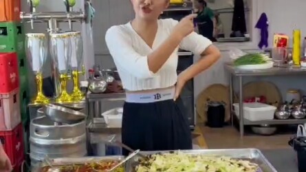 Chongqing Fire: The Mission of Enterprises... Kudos to Their Kindness!