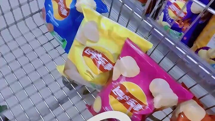 Why are you taking pictures of potato chips? - Netizens will understand.
