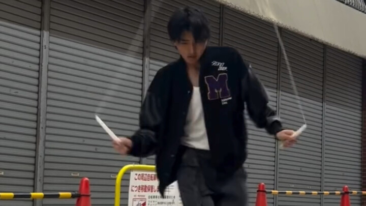 Speechless... Jump-rope dance covers of Jungkook's "3D & Standing Next To You," with 463,000 likes a