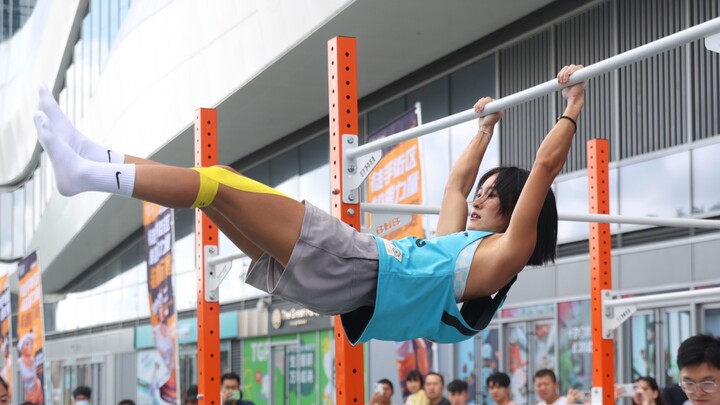 Mengikuti kompetisi street workout