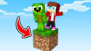 Baby JJ & Baby Mikey Survived on ONE BLOCK in Minecraft challenge (Maizen Mizen Mazien)