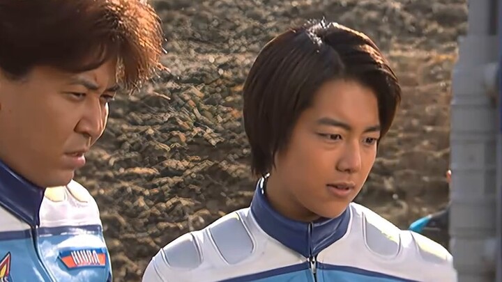 The monsters came to Earth just to help Ultraman Cosmos!