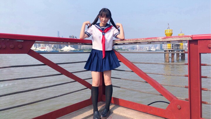 【พานไป๋】『อรุณสวัสดิ์วันศุกร์』 "ได้ยินมาว่าถุงเท้าข้อสั้นสู้ถุงเท้าเหนือเข่าไม่ได้เหรอ?"