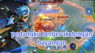 pedangku bergerak dengan bayangan