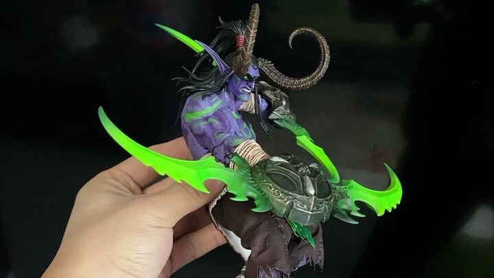 The Egg Sword has that flavor after it's been repainted! Herotoys Illidan Stormrage