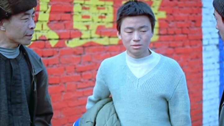 两个老男人专门制造矿难骗钱，这次骗到了一个男孩，却发现男孩的父亲刚被他们害死