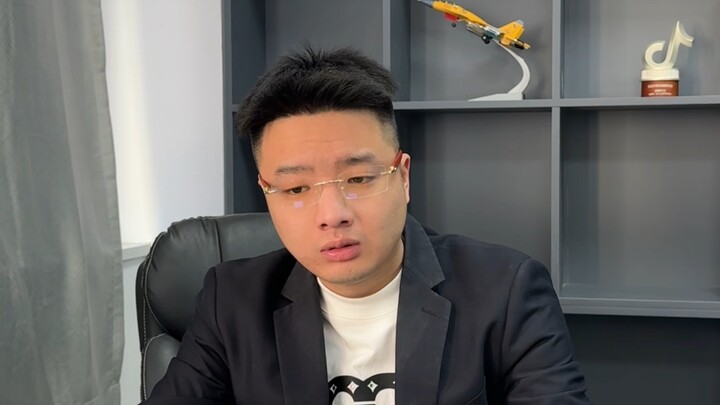 Khi trong công ty chỉ có mình tôi kiếm tiền