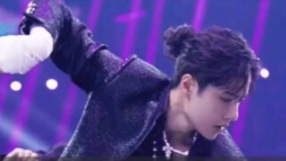 ปกแรกของบอยแบนด์ Straight Shot ที่ทำรายได้ล้านเหรียญ