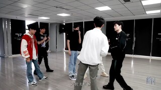 【Chu Chí Tân】Giáo viên chứng nhận rằng Chí điệu nhảy của A Chí có cảm giác riêng biệt