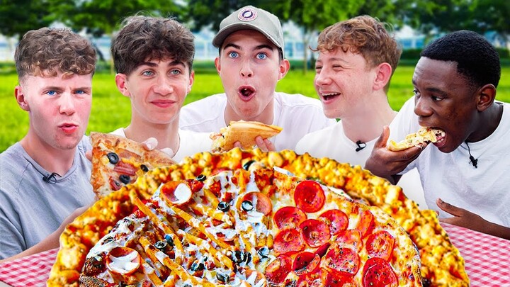 British Highschoolers try Korean Pizza Delivery for the first time!