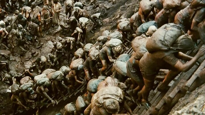 【Broke Movie】This place is dirty, chaotic, and you could die at any moment, yet countless people flo