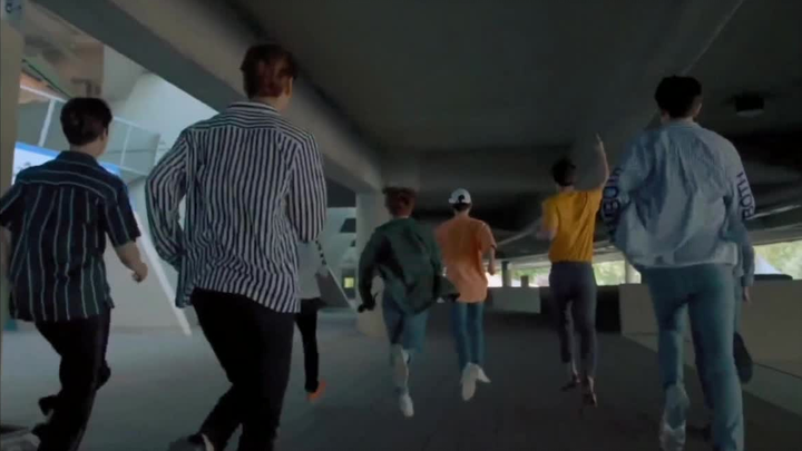 [EXO] Cô gái bướm _(Don't_Go)