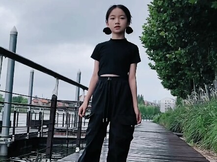 هل هناك ذيل يخرج قليلاً من إحساس الذكاء الاصطناعي؟