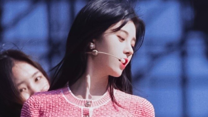 [Smooth Mix] Ju Jingyi's "Love Is Warm" three versions mixed