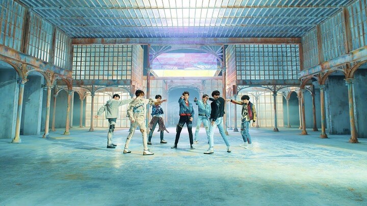 BTS (방탄소년단) 'FAKE LOVE'  BTS (방탄소년단)