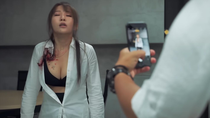 What would you do if a sexy female secretary got bitten by a zombie?