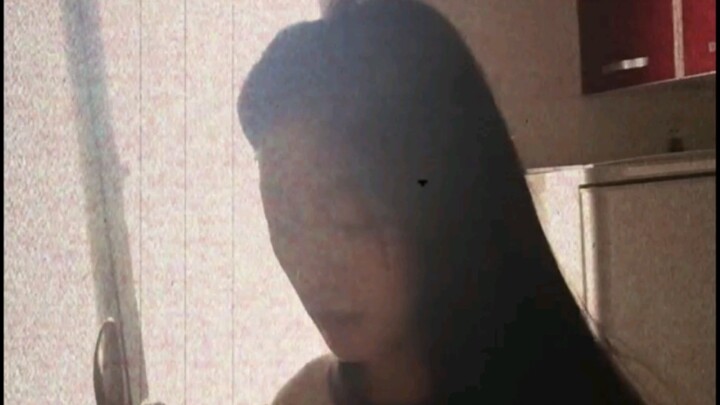 แค่ไม่กี่สิบวินาทีเดียว ฉันดูซ้ำแล้วซ้ำเล่าหลายรอบเลย