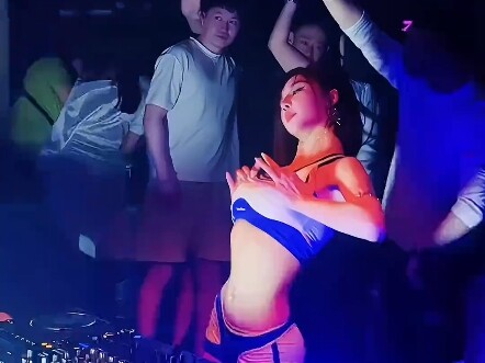 [Yin Yunyun] Video telah dikemas, selamat datang untuk menonton!