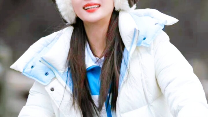 Finally, a drama is letting the female lead dress up with real care! If she doesn’t speak, she could