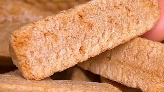 #Triangle Pastry I make it this way purely out of respect for women, not as a substitute for love #S