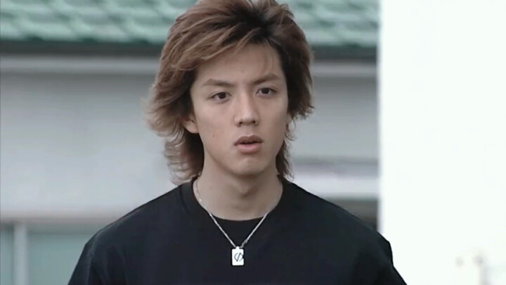 Even when Qiao Ye is angry, he is so cute. He feels distressed and heartbroken for Xiao Ma Ge, but h