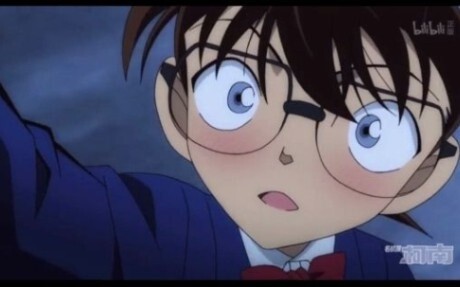When Xiaolan said this, Conan immediately blushed.