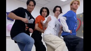 【国王战队】边蹦迪边向你逼近的四傻…哦不 四大国王