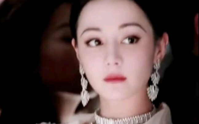 This is really the gentle lady of the *, generous and gentle, classical and elegant.