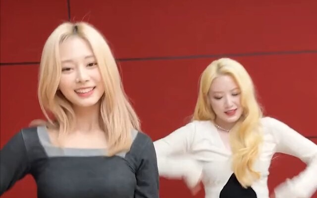 Khoảnh khắc quyến rũ của Châu Tử Du và Diệp Thư Hoa – những cô gái Đài Loan