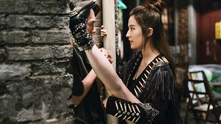 “สวัสดีค่ะ เครื่องดื่มแก้วที่สองของฉันลดราคาครึ่งหนึ่ง”