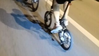 Last night I was riding and I met a folding guy, he was awesome.