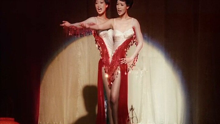 A man discovers twin sisters in the enemy camp and brings them out. A must-see movie for a lifetime.