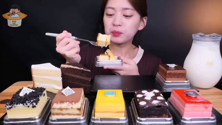 ASMR Cake Mukbang