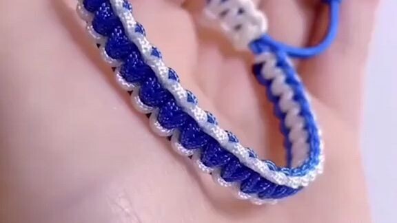 How to make a bracelet