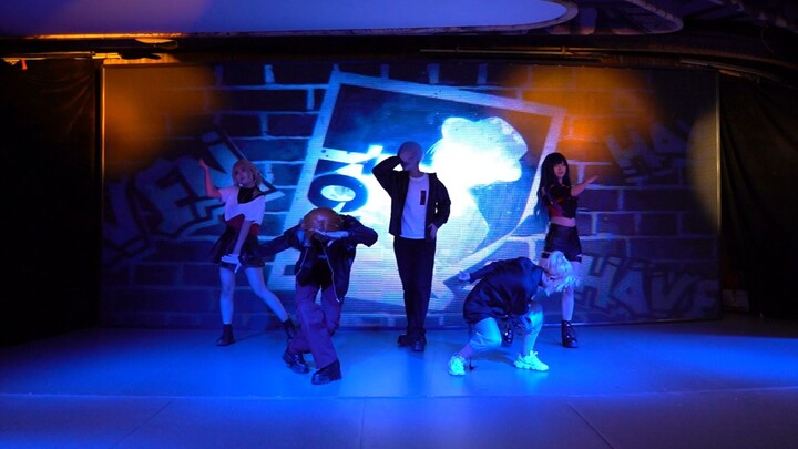 【شنيانغ كاو o】تشونلان + بي فنغ تانج، ثنائية مذهلة تُشاد بجمالها الذي يشبه التصميم ثلاثي الأبعاد!