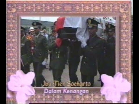 Ibu Tien Soeharto dalam kenangan [Arsip Langka]