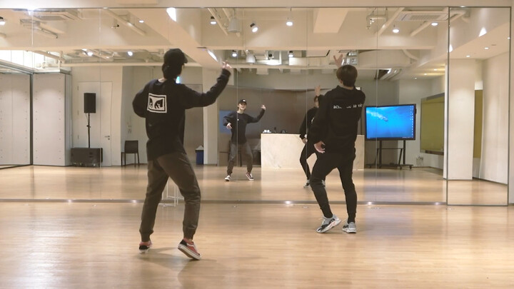 【WayV】[WayV-log] HENDERY's practice room