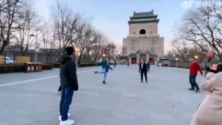 李兰迪陈星旭踢毽子（李兰迪大型打脸现场）