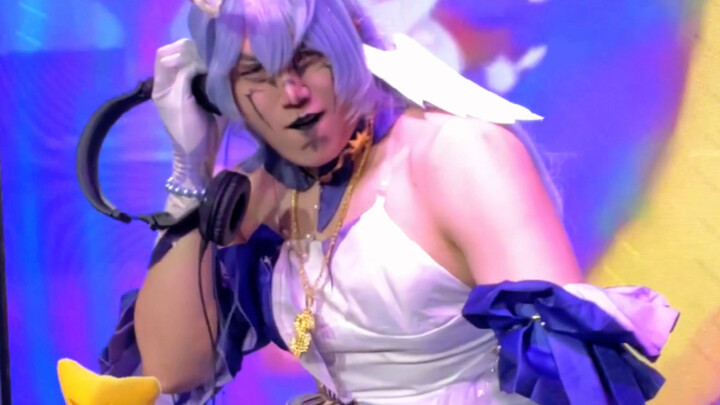 JO Morenia's Live Dance Performance