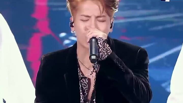 Wang Jiaer's "Damn Tenderness" You are so damn gentle. Can't stand this subwoofer!