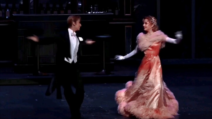 May it always be as warm as the fluttering skirt