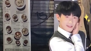 โรดโชว์ครั้งแรกที่ฮงแด ประเทศเกาหลี | IVE "After Like" ไลฟ์แอ็กชั่น