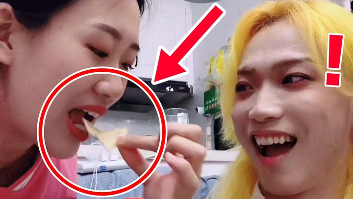 Tranh thủ lúc Nhị Cẩu ngủ để lén ăn vặt! Thật là hồi hộp quá!!