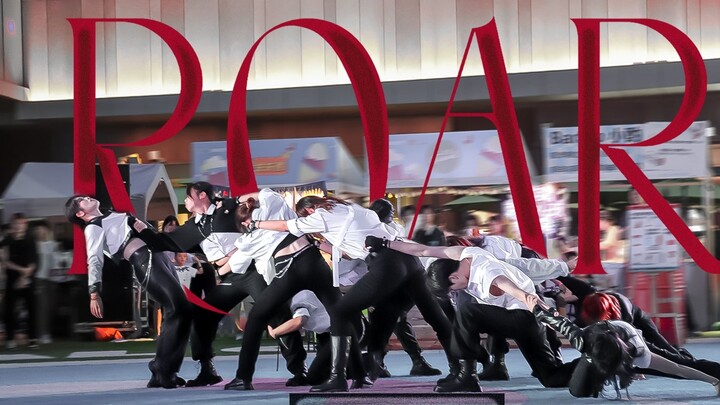 The nightclub lighting atmosphere matches this song "ROAR" which is so emotional. Fallen angels come